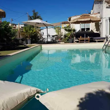 Tropical Spirit House * Marignane